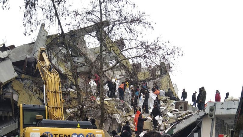 Aramalar kurtarma ekipleri depremin salladığı Adıyaman’da çalışmalara başladı