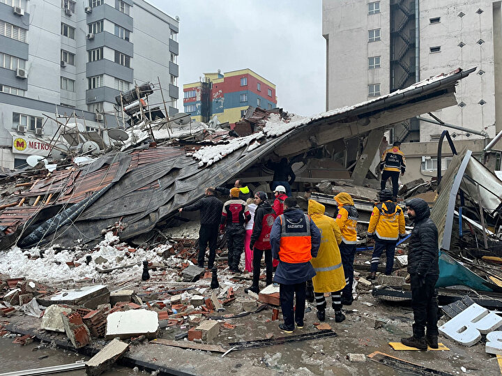 Türkiye’deki deprem dünya manşetlerinde
