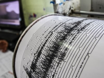 Yunan profesörler Yunanistan’da güçlü depremin prognozunu verdi…