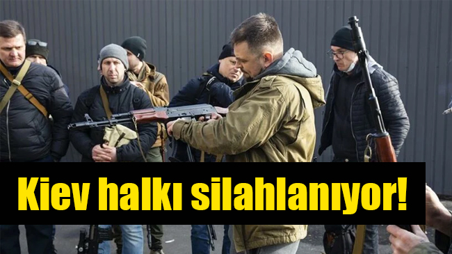 Kiev halkı silahlanıyor