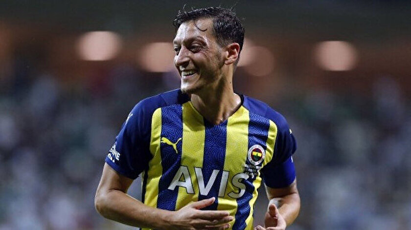 Mesut Özil’e sürpriz talip: “Ciddi bir şekilde ilgileniyoruz”